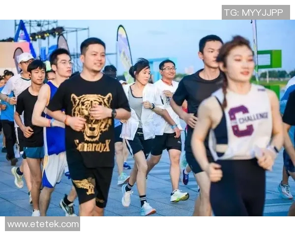 杭州飞盘队勇闯世界街舞大赛展现逆袭精神与团队魅力